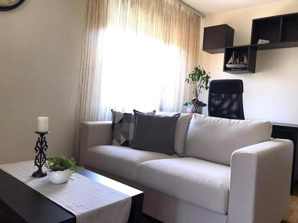 Roberto 3-Ju Kambariu Apartamentas Juodkranteje Экстерьер фото